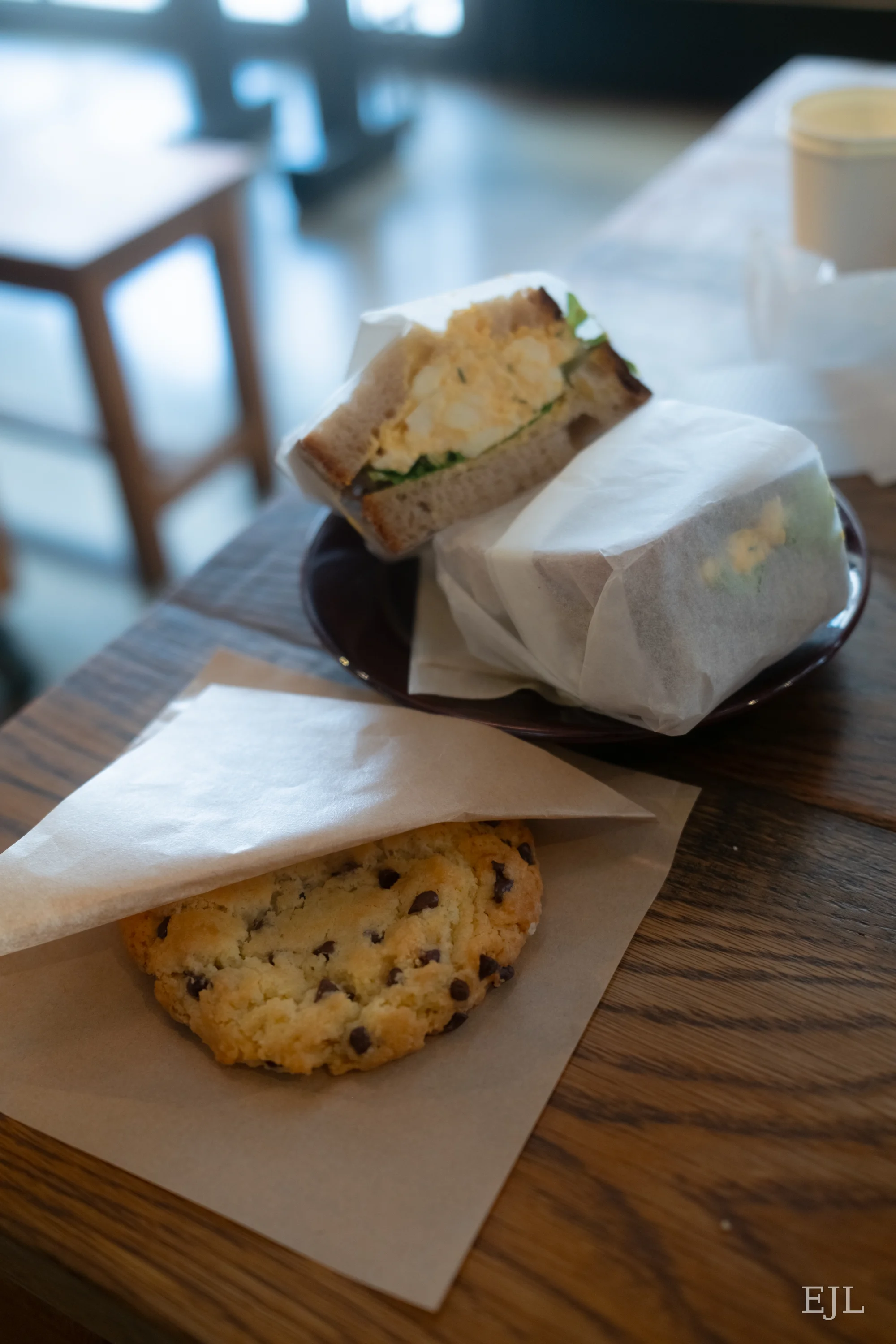 Egg Sandwich & Cookie